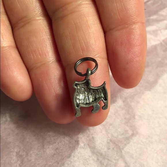 Bulldog pendant - Picture 2 of 5